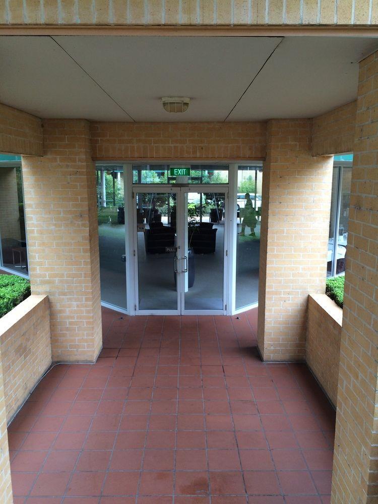 Lakeside Hotel And Conference Centre Sydney Exterior photo