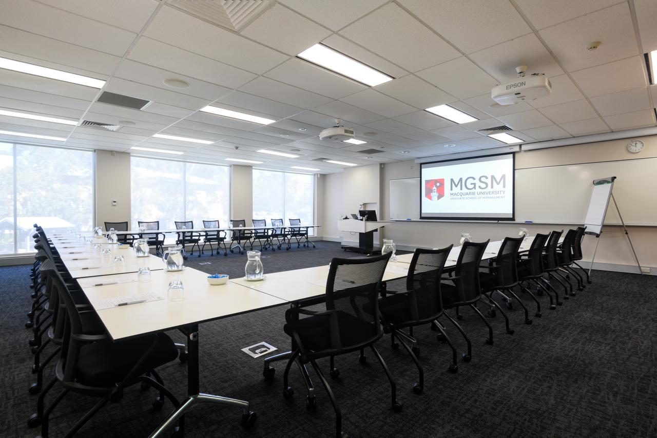 Lakeside Hotel And Conference Centre Sydney Exterior photo